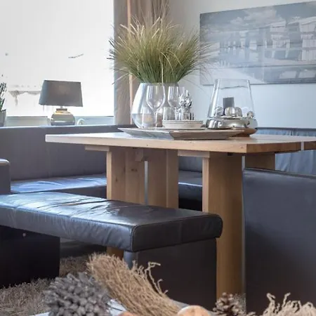 Beachwalk _jhm25 _ 26_